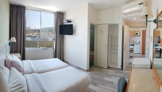 Marom conected  At Marom Hotel on 51, Palmach St.