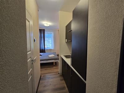 S6 Orange studio apartment