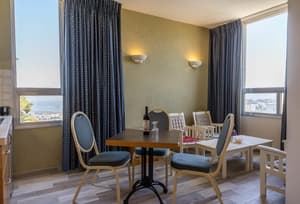 411 Suite with Sea View