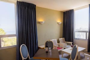 411 Suite with Sea View