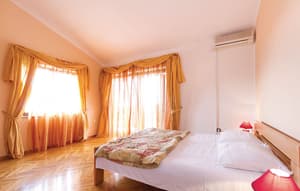 House Ivica