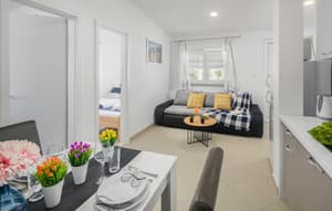 Holiday Home 2