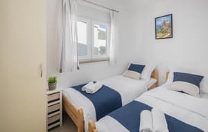 Holiday Home 2