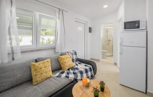 Holiday Home 2