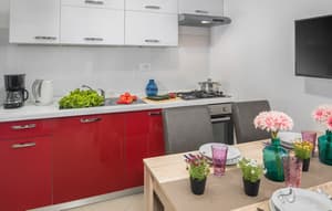 Holiday Home 2