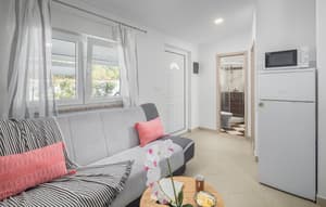 Holiday Home 2