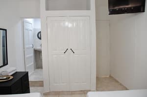 R-10 Comfort Twin Room