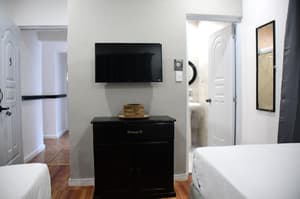 R11- Comfort Triple Room 1QB -1TB