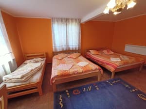 10 Family room