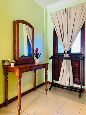 101 TUAH DELUXE QUEEN SERAMBI