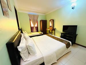 105 KASTURI FAMILY DELUXE