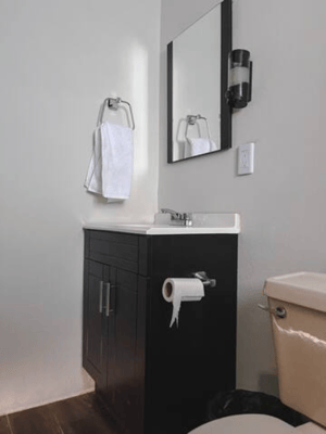 r8 · Hab Pequeña pareja / 1 cuadra Mdo Merced / Baño Compartido R7 Oaxaca de Juárez