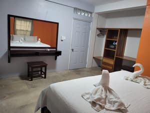 Family Suite (105)
