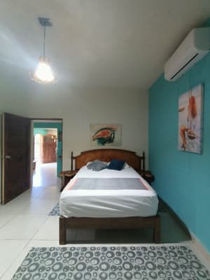 Caballito de Mar · Habitación privada con baño, cerca playa la punta Brisas de Zicatela