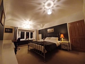 The Diamond En-suite Super King Room 4 Hertfordshire