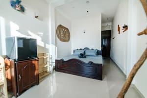 205 Double room with partial ocean view