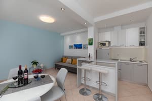 Apartment Garden with spa