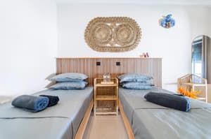 102 Double/twin room with ocean view