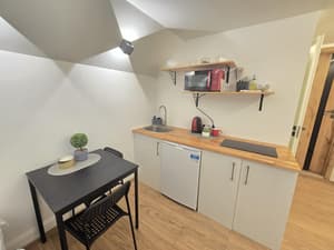 T5 Studio apartment