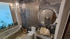 Rent the Entire La Antigua Cápsula Hostel in Getsemaní, Cartagena- Alquila el Hostal La Antigua Cápsula Completo