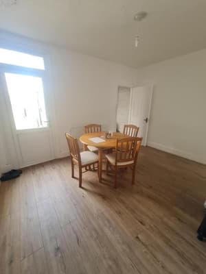 The Oaks - Room 4