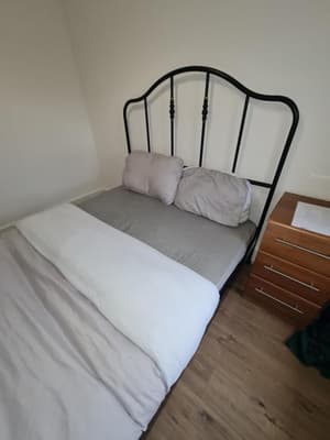 The Oaks - Room 4