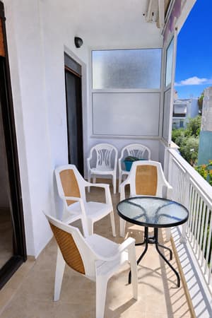 2 BR apartment 100 m from the beach