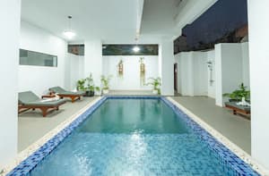 Kaom Hotel