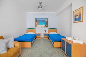 Familyapartment on groungfloor with seperate rooms, kitchen and veranda