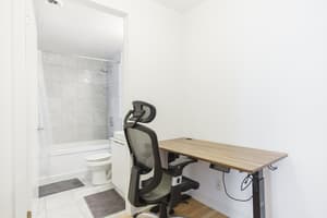 1BDR, 2 bed, 1 bath Across Scotiabank Arena with parking
