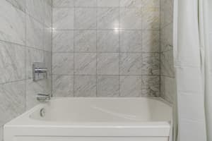 2-BDR, 3-Beds, 1 bath, Across Scotiabank Arena