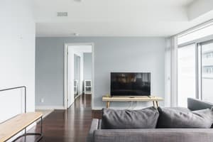 2-BDR, 3-Beds, 1 bath, Across Scotiabank Arena