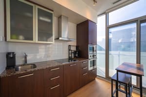 1-bdr 1-bath with CN tower view across Scotiabank Arena