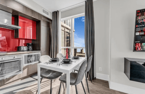 Bright Downtown Toronto Condo with Balcony