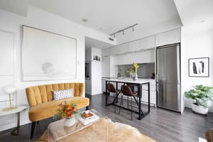 Family 3BR 2Bath Bay St Downtown