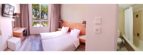Residence  At Marom Hotel