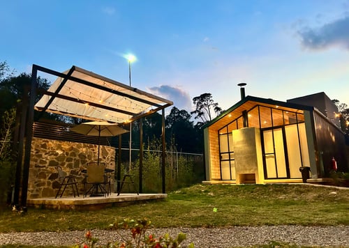 C2 Quinta Las Jacanrandas