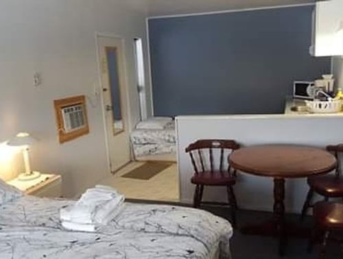 WhiteTail Suite