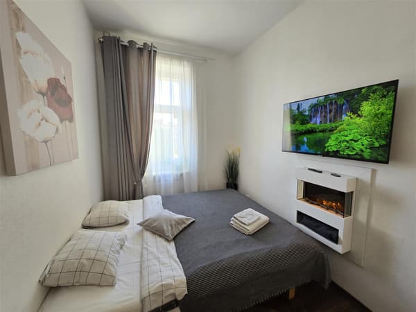 S8 Small studio apartment