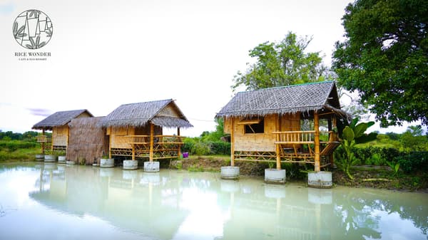 [B3] Bamboo Hut With Shared Bathroom