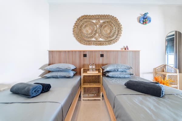 102 Double/twin room with ocean view