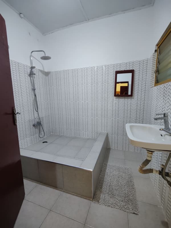 Family & Friends room