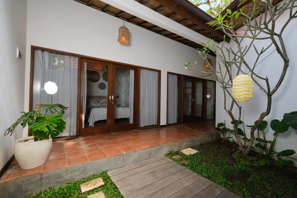 #2 Private 2BR Villa with Pool, Garden & Modern Comforts in Bali Umalas Canggu