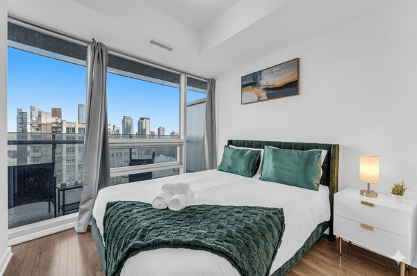 Sunset Views 3BDR Condo with city views