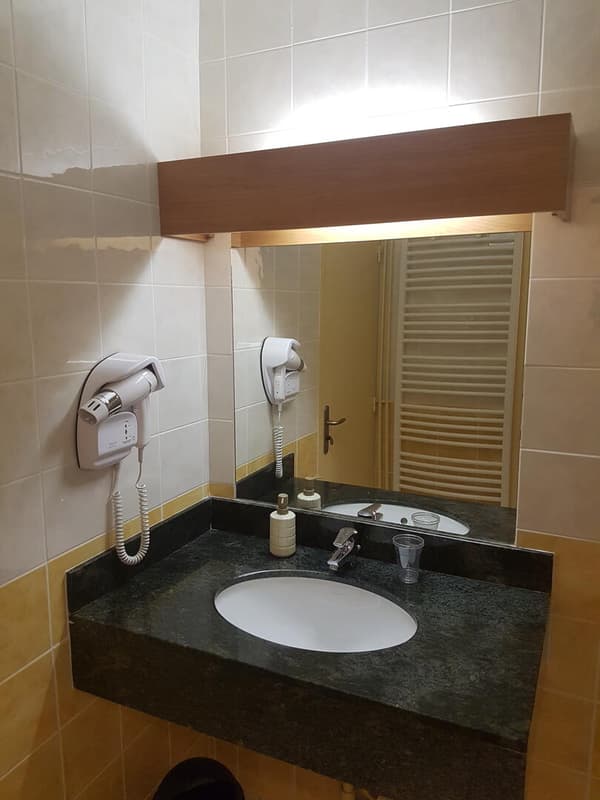 chambre double  avec 2 lits séparés