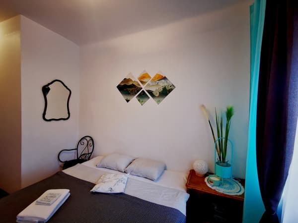 S7 Mint studio apartment