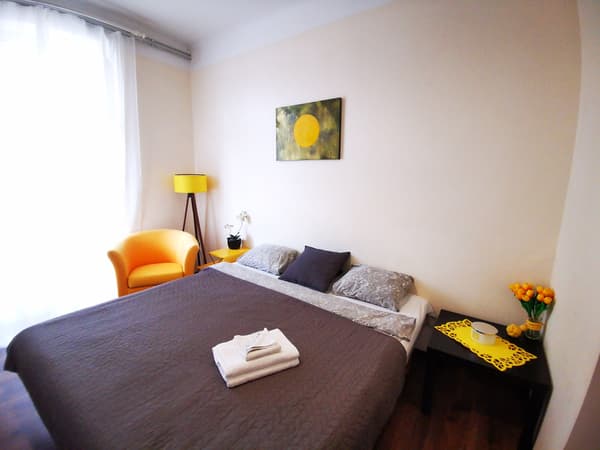 S2 Sunshine apartment with Balcony