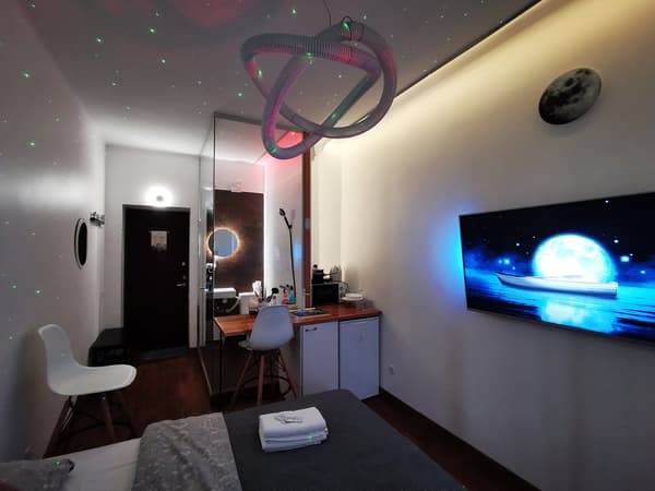S9 Galaxy apartment