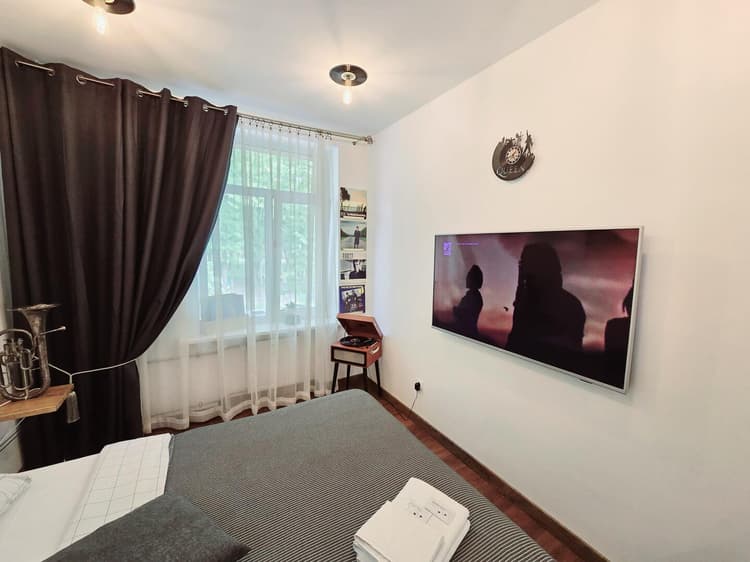 S12 Music studio apartment