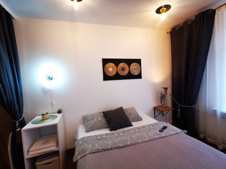 S12 Music studio apartment